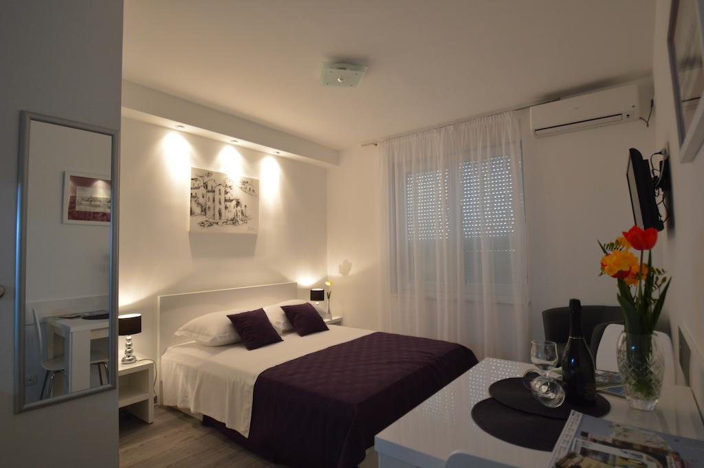 Downtown Main Street Studio Zadar Room photo
